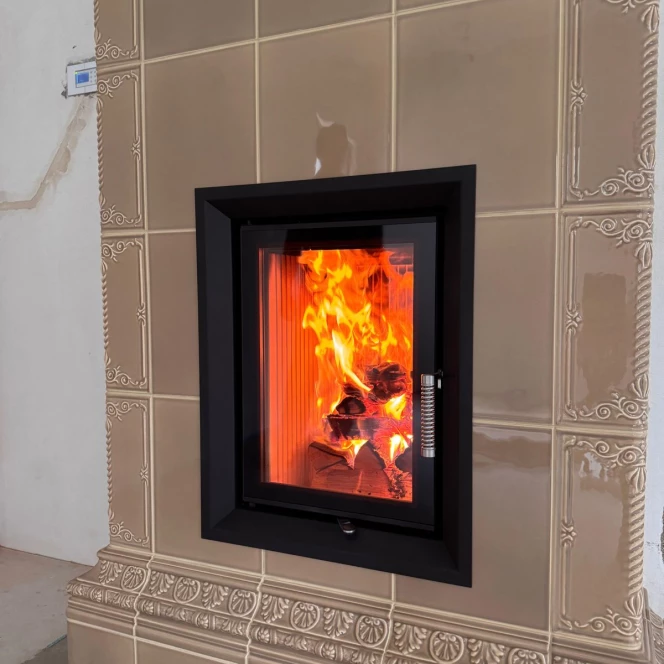 Piec Kaflowy w kolorze lnianym