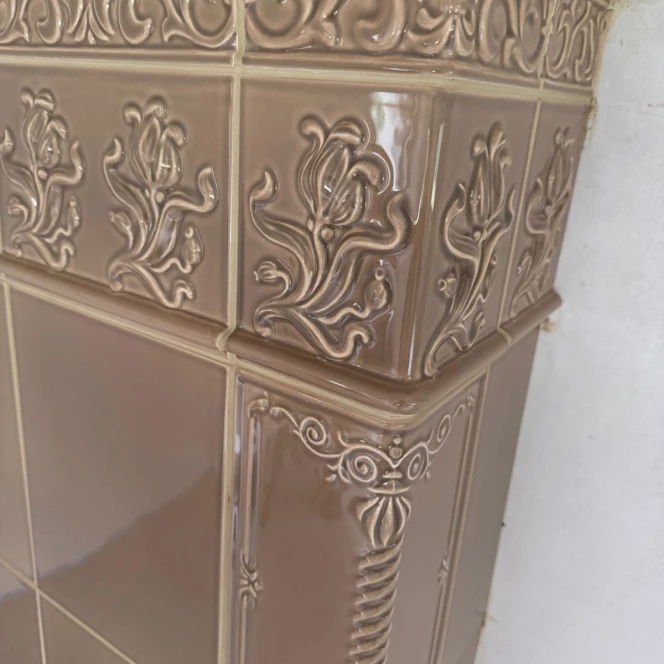 Piec Kaflowy w kolorze lnianym