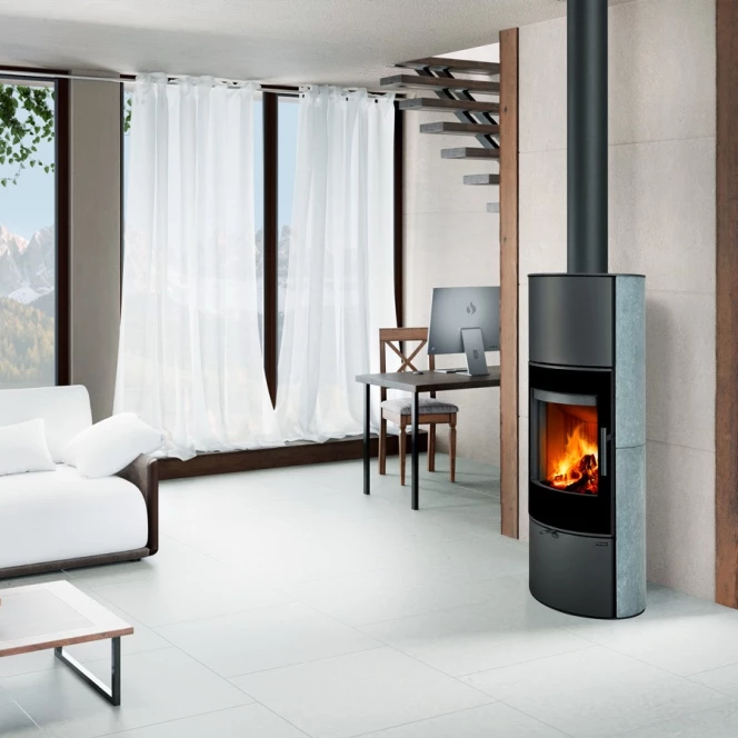 Piec kominkowy ROMOTOP LAREDO H AKUMULACYJNY