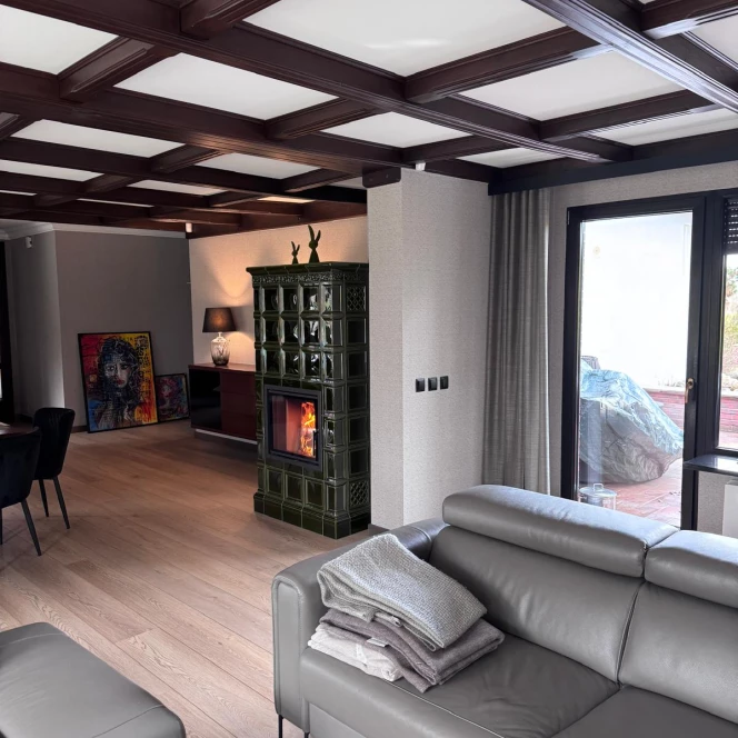 Kominek kaflowy - zieleń transparentna