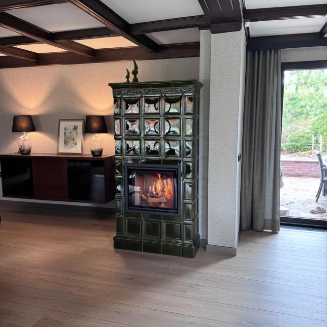 Kominek kaflowy - zieleń transparentna